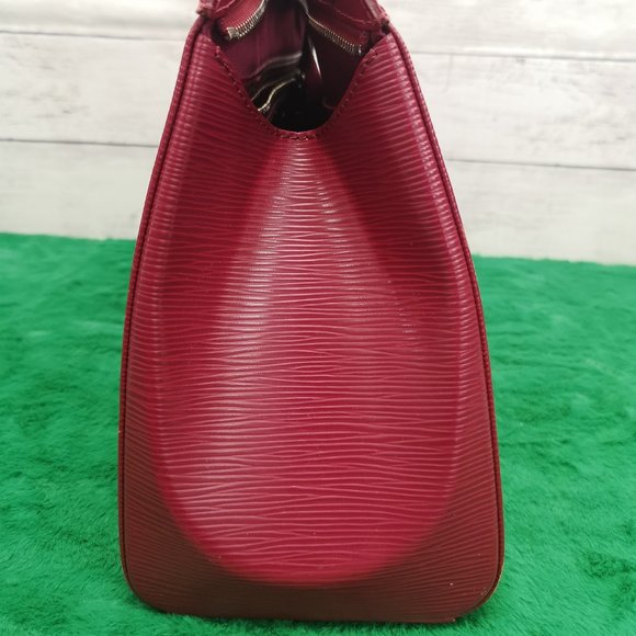 AUTHENTIC LOUIS VUITTON BREA MM EPI HANDBAg - Picture 3 of 16